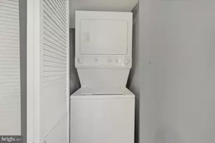 304 S Collins Ave, Baltimore, MD 21229 - Photo 19