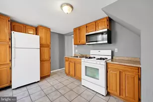 304 S Collins Ave, Baltimore, MD 21229 - Photo 11