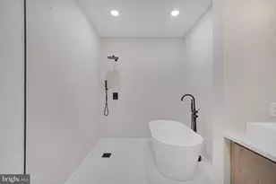 325 Gilmor St, Baltimore, MD 21223 - Photo 33