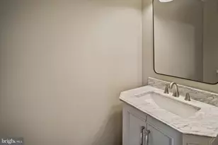 604 N Augusta Ave, Baltimore, MD 21229 - Photo 9