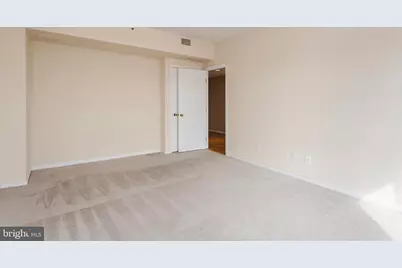 250 President Street #609, Baltimore, MD 21202 - Photo 9