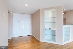 250 President St, Baltimore, MD 21202 - Photo 13