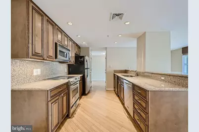 250 President Street #806, Baltimore, MD 21202 - Photo 5