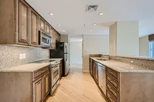 250 President St, Baltimore, MD 21202 - Photo 5