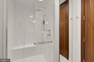 300 International Drive, Baltimore, MD 21202 - Photo 23