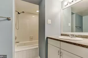 1049 S Charles St, Baltimore, MD 21230 - Photo 35