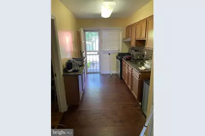 909 E Lake Avenue, Baltimore, MD 21212 - Photo 5