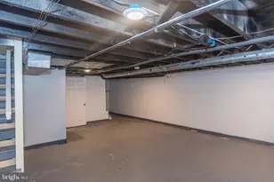 409 N Edgewood St, Baltimore, MD 21229 - Photo 9