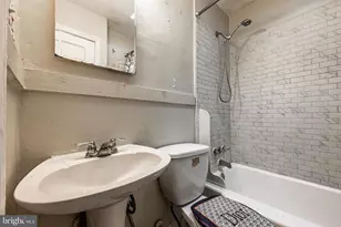 3626 Lyndale Ave, Baltimore, MD 21213 - Photo 17