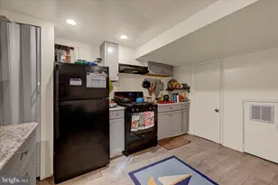 3922 Mortimer Ave, Baltimore, MD 21215 - Photo 19