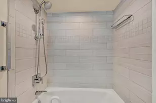 1040 Deer Ridge Dr, Baltimore, MD 21210 - Photo 19