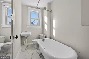 731 E 36th St, Baltimore, MD 21218 - Photo 11