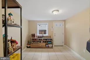 34 N Montford Ave, Baltimore, MD 21224 - Photo 15