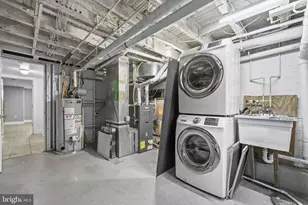 19 S Potomac St, Baltimore, MD 21224 - Photo 35