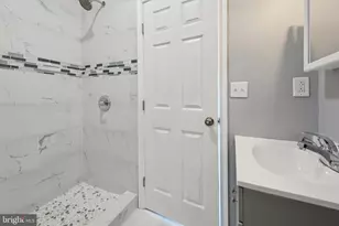 1806 N Pulaski St, Baltimore, MD 21217 - Photo 17