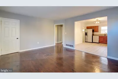 6410 Fair Oaks Avenue, Baltimore, MD 21214 - Photo 9