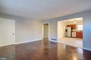 6410 Fair Oaks Ave, Baltimore, MD 21214 - Photo 9