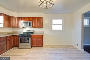 6410 Fair Oaks Ave, Baltimore, MD 21214 - Photo 13