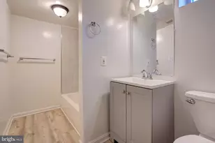 6410 Fair Oaks Ave, Baltimore, MD 21214 - Photo 35