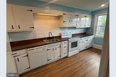 5913 Wakehurst Way, Baltimore, MD 21239 - Photo 17