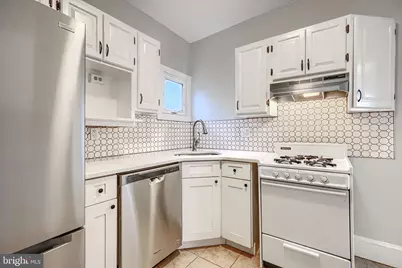 608 Radnor Avenue, Baltimore, MD 21212 - Photo 9