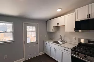 47 S Carrollton Ave, Baltimore, MD 21223 - Photo 9