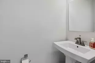 1575 Lowman St, Baltimore, MD 21230 - Photo 17