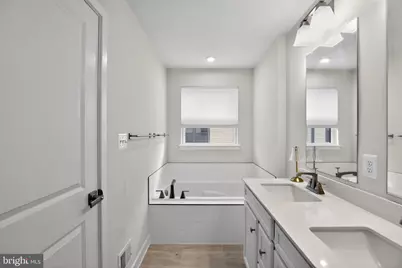 1575 Lowman Street, Baltimore, MD 21230 - Photo 29