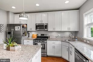 1004 McDonogh St, Baltimore, MD 21205 - Photo 11