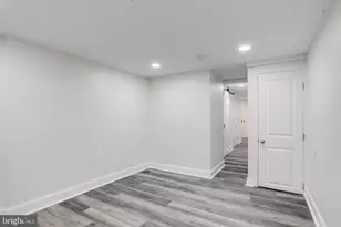 315 N Robinson St, Baltimore, MD 21224 - Photo 37