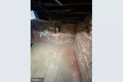 1729 N Bond Street, Baltimore, MD 21213 - Photo 31