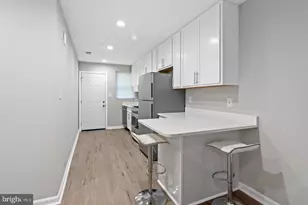 1346 N Carey St, Baltimore, MD 21217 - Photo 7