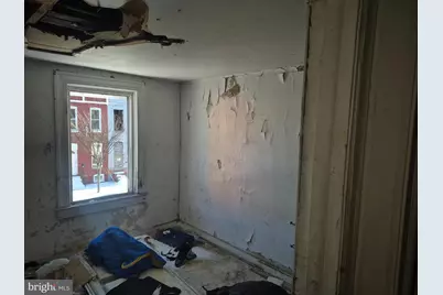 302 S Fulton Avenue, Baltimore, MD 21223 - Photo 9