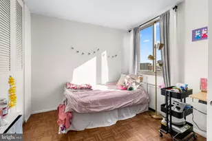 1 E University Parkway E, Baltimore, MD 21218 - Photo 15