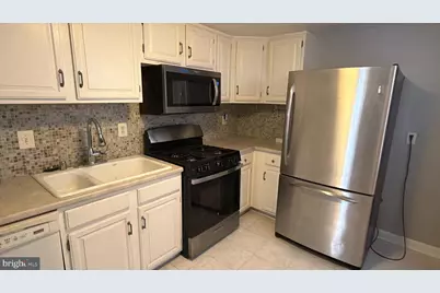 1826 E Lombard Street, Baltimore, MD 21231 - Photo 7