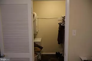 3737 Clarks Ln, Baltimore, MD 21215 - Photo 13