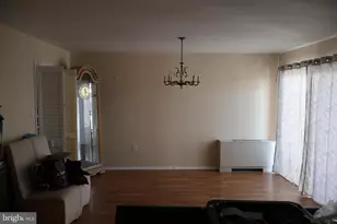 3737 Clarks Ln, Baltimore, MD 21215 - Photo 9