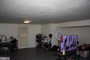 700 Cumberland St, Baltimore, MD 21217 - Photo 17