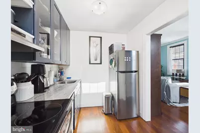 1 E Chase Street #412, Baltimore, MD 21202 - Photo 17