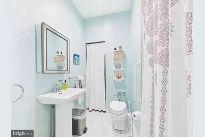 1 E Chase Street #412, Baltimore, MD 21202 - Photo 31
