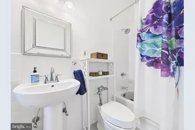 1 E Chase Street #412, Baltimore, MD 21202 - Photo 25