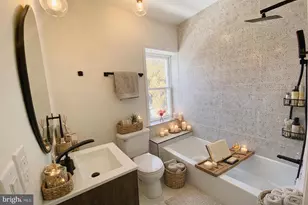 4003 Oakford Ave, Baltimore, MD 21215 - Photo 11