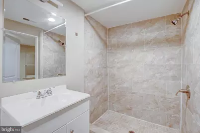 2515 Loyola Southway, Baltimore, MD 21215 - Photo 23