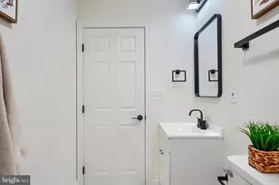 4911 Cordelia Ave, Baltimore, MD 21215 - Photo 15