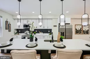 4911 Cordelia Ave, Baltimore, MD 21215 - Photo 7