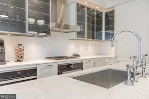 300 International Drive, Baltimore, MD 21202 - Photo 11