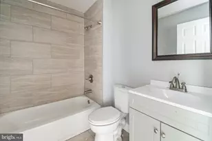 1013 Myrtle Ave, Baltimore, MD 21201 - Photo 11