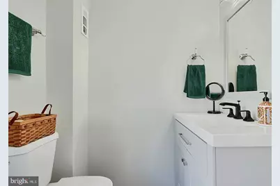 2242 E Fairmount Avenue, Baltimore, MD 21231 - Photo 5