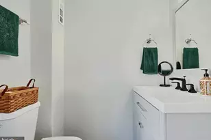 2242 E Fairmount Ave, Baltimore, MD 21231 - Photo 5