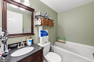 511 S Bradford Street S, Baltimore, MD 21224 - Photo 19